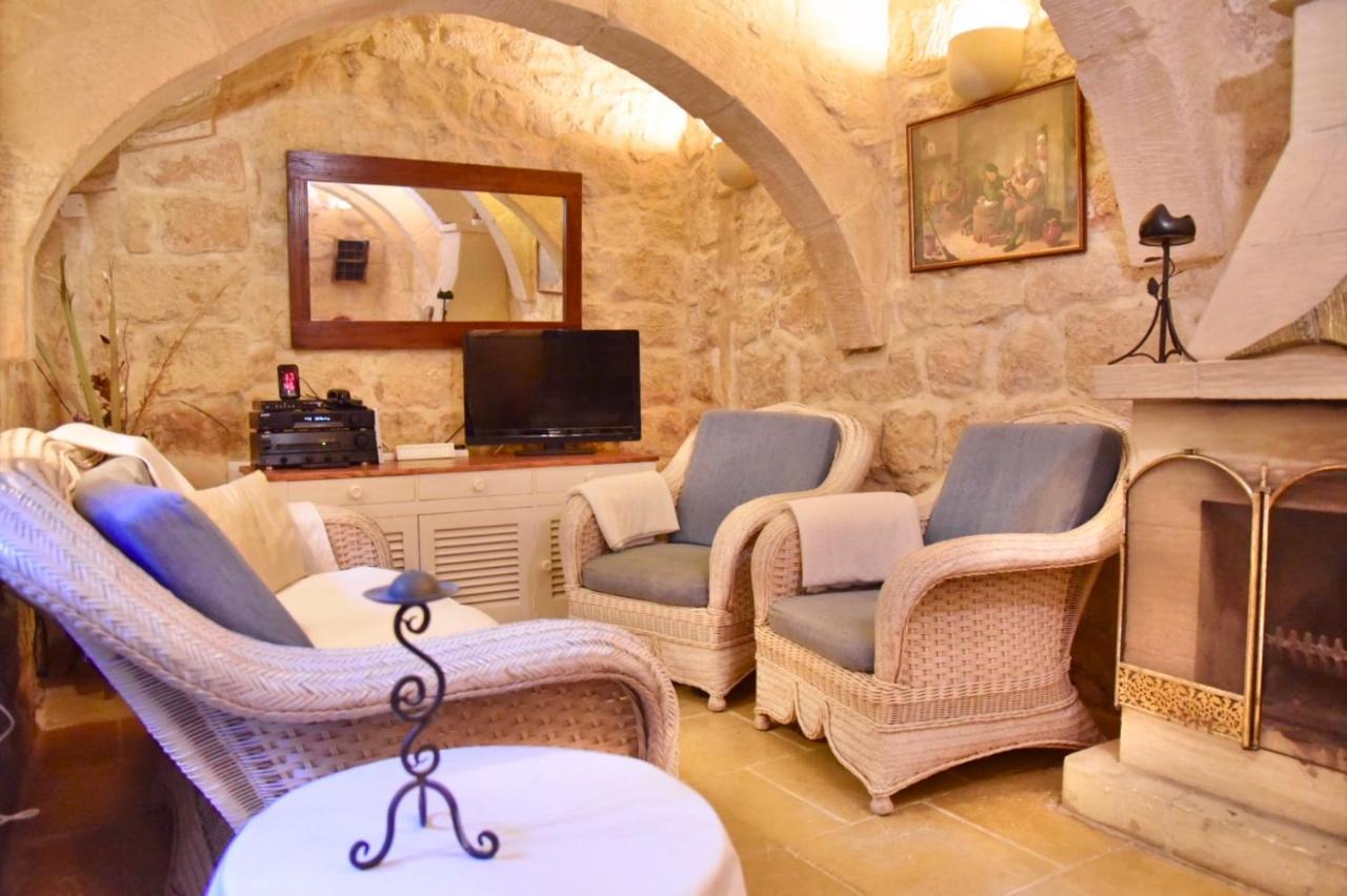 Ta'Martin Farmhouse Xewkija Gozo Villa Екстериор снимка