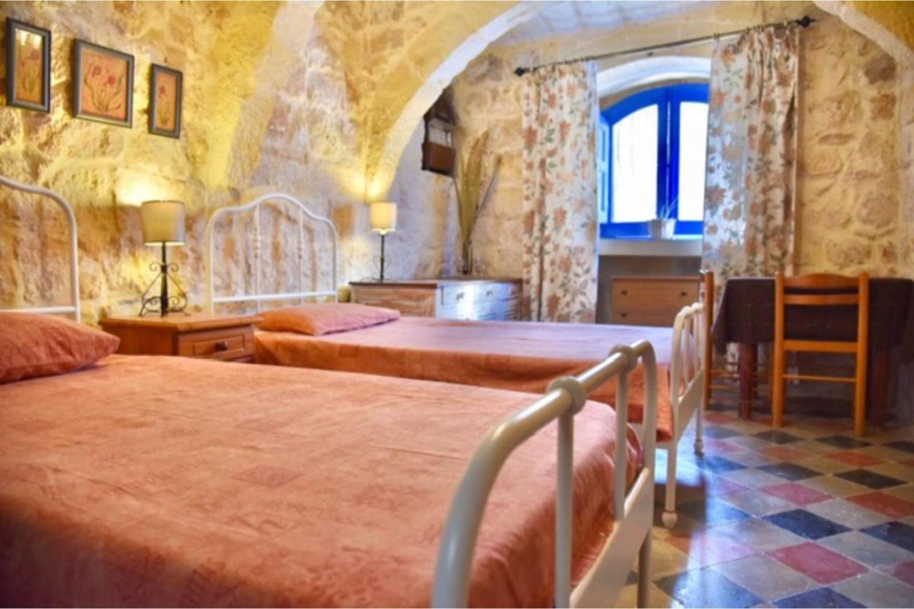 Ta'Martin Farmhouse Xewkija Gozo Villa Екстериор снимка